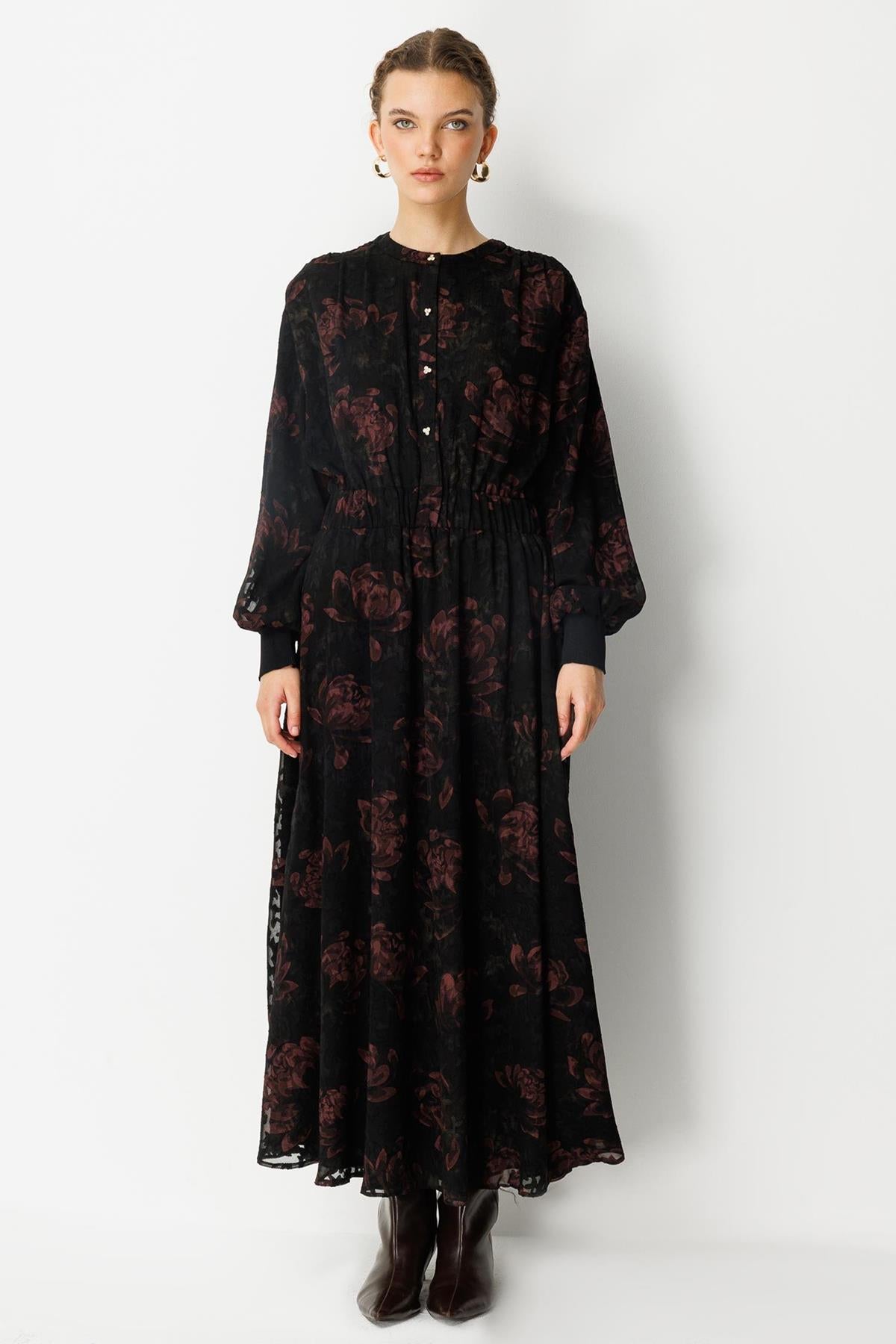 Astarlı Desenli Şifon Elbise