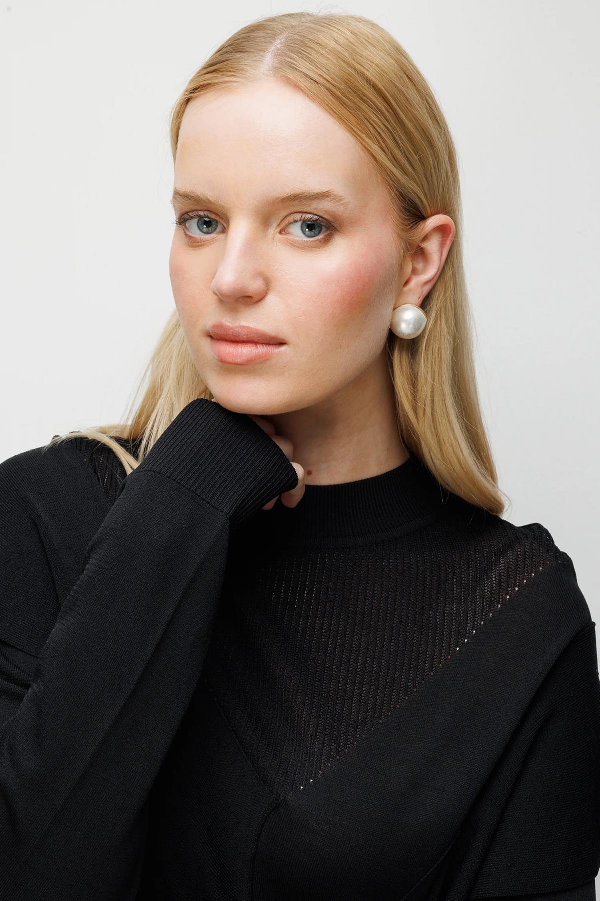 Ön Fırfır Detaylı Triko Tunik