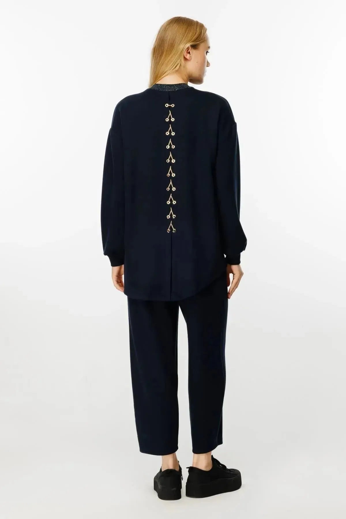 Embroidered Detailed Suit