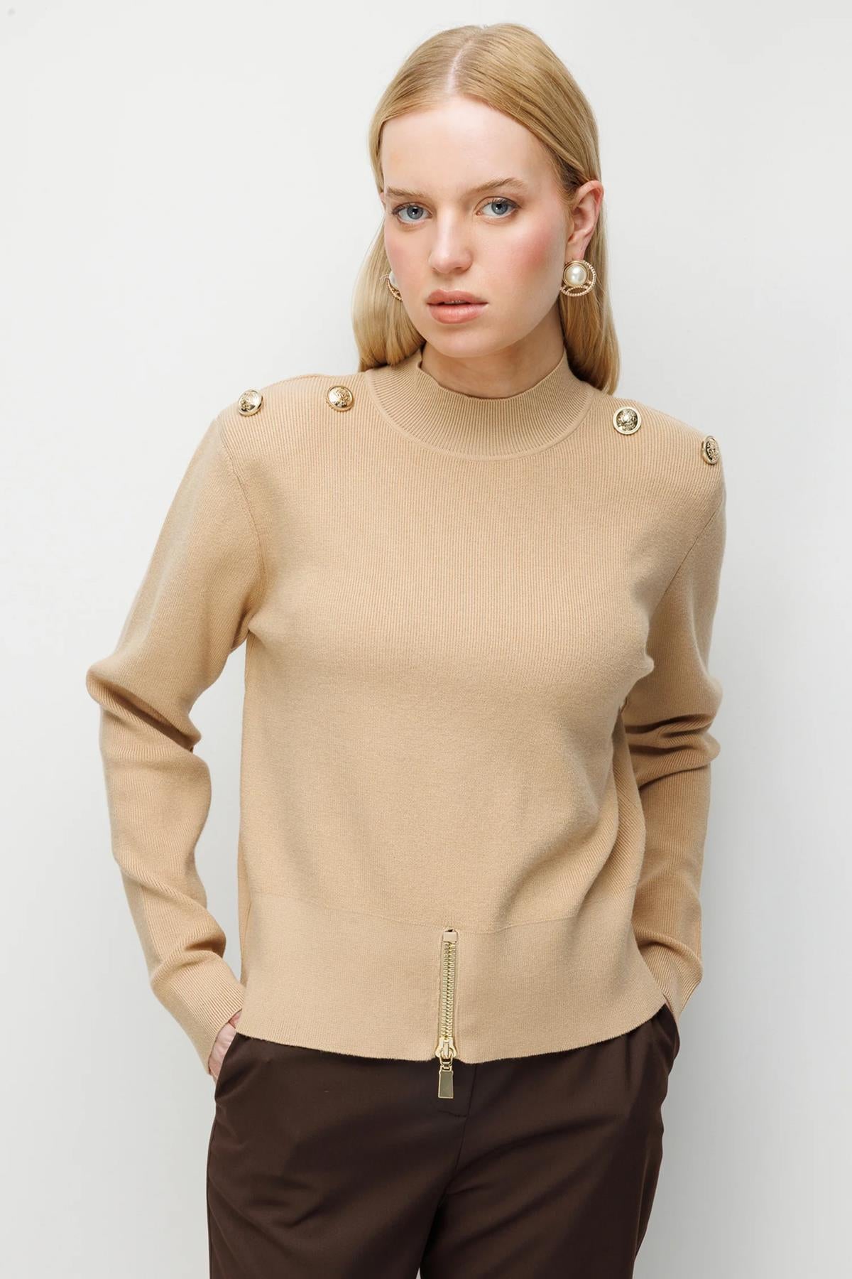 Metal Düğmeli Triko Kısa Tunik