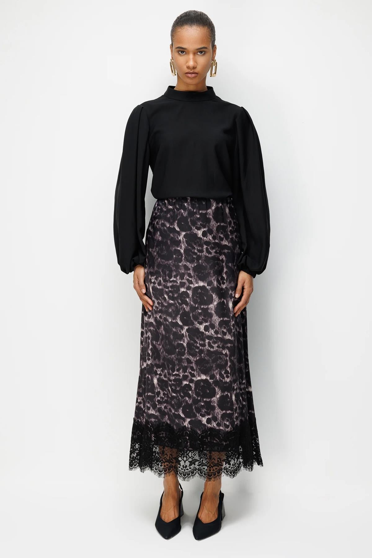 Leopar Desenli Dantel Detaylı Etek