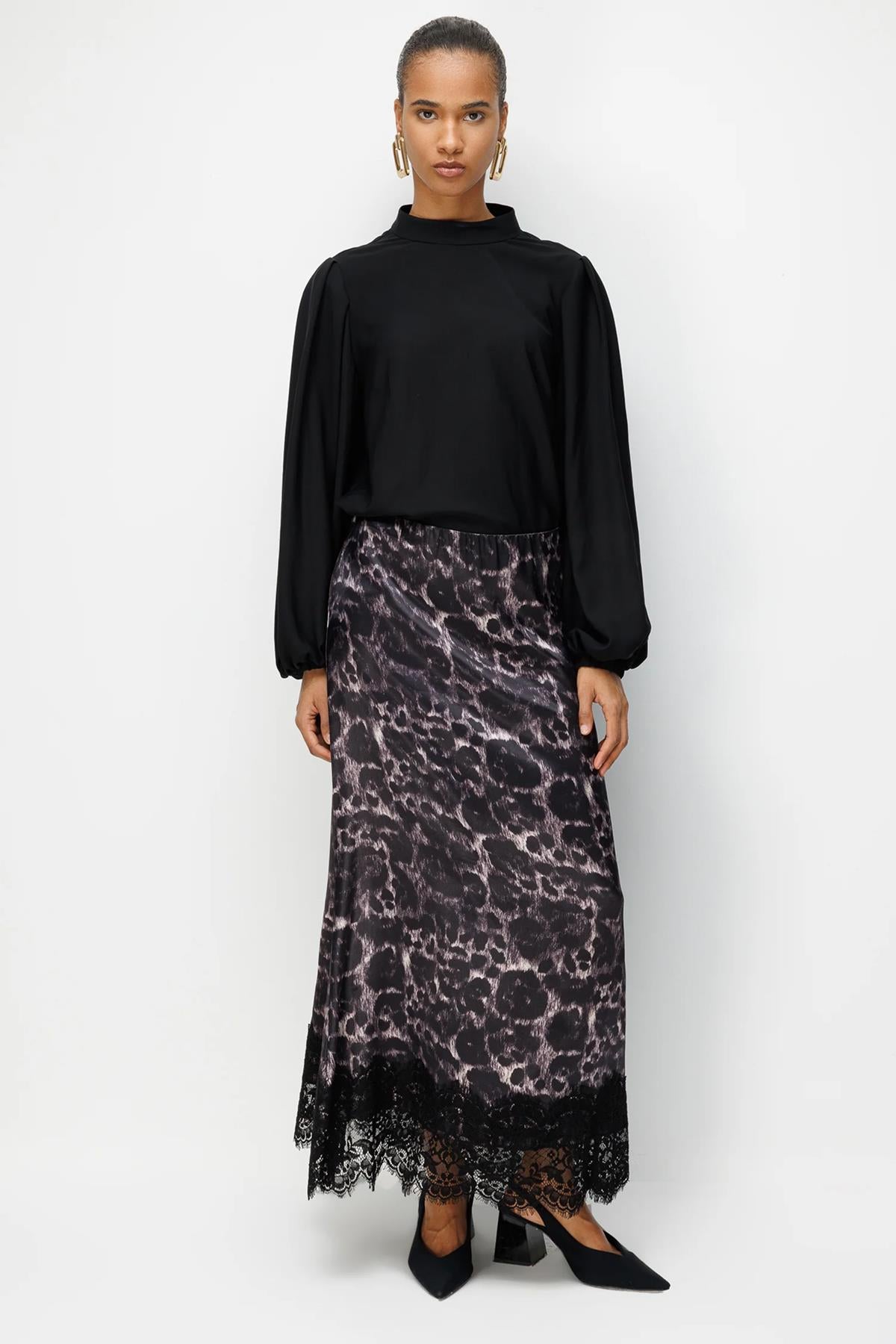 Leopar Desenli Dantel Detaylı Etek