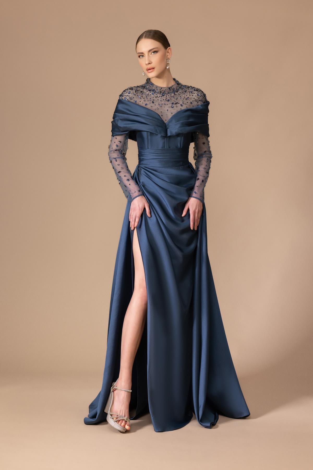 Göğsü Taş İşlemeli Yırtmaçlı Tül Elbise - Eser Giyim