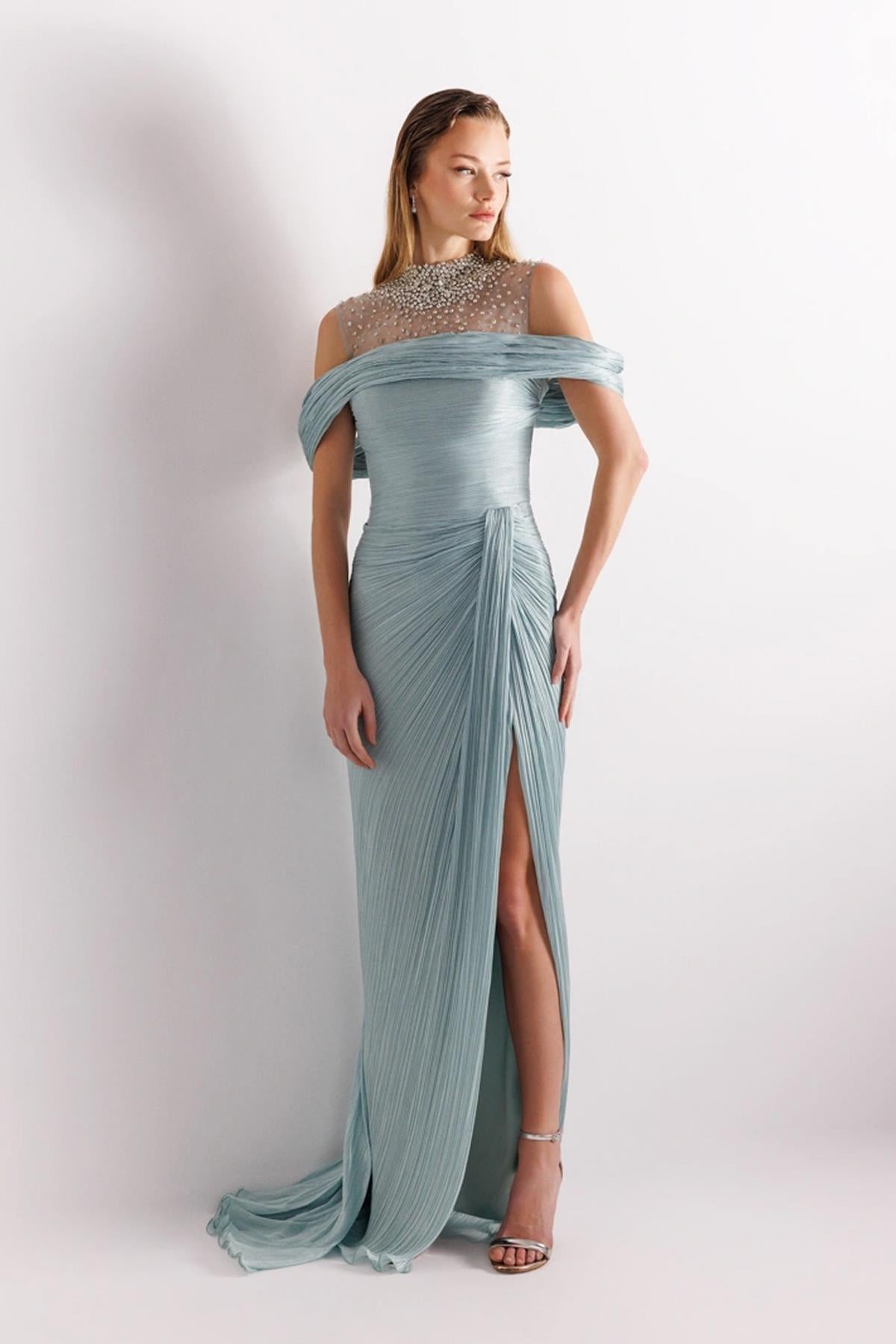 Pleated Tail Evening Dress with Neck Embroidery Detail