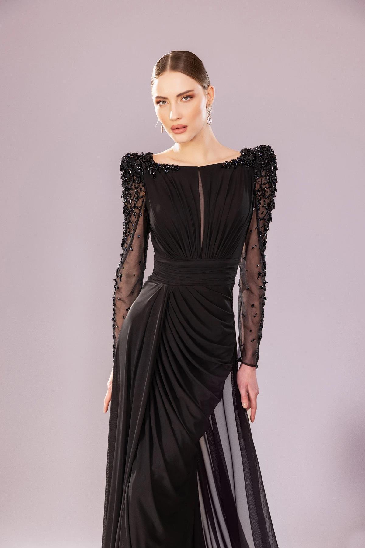 İşlemeli Transparan Uzun Kollu Drapeli Büyük Beden Elbise - Eser Giyim