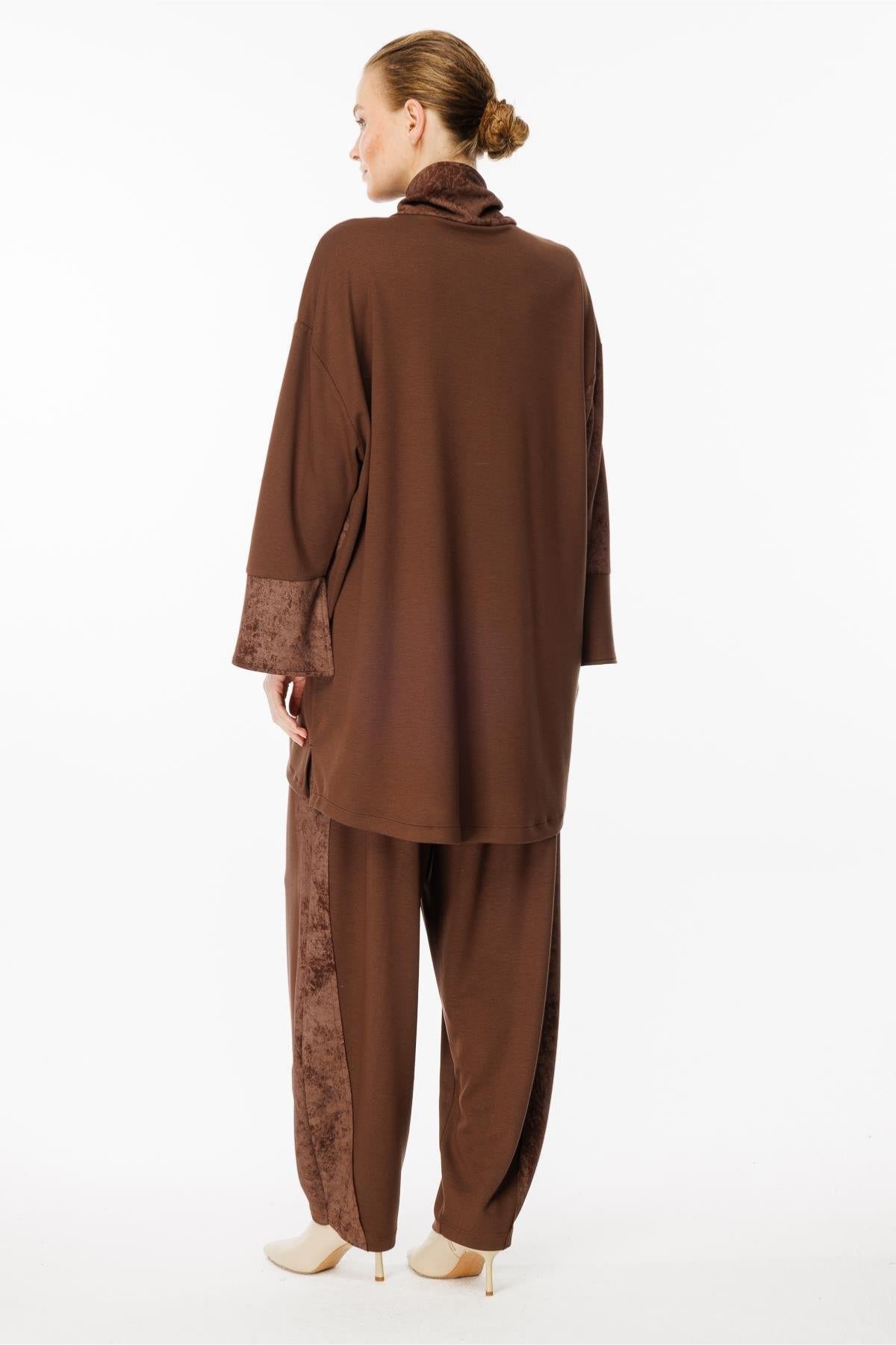 Self-Patterned Collar Zipper Detailed Tunic Set