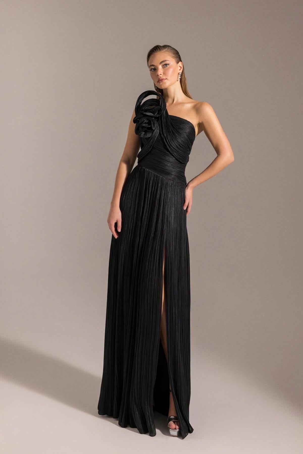One Shoulder Floral Detailed Strapless Crepe Flared Evening Dress