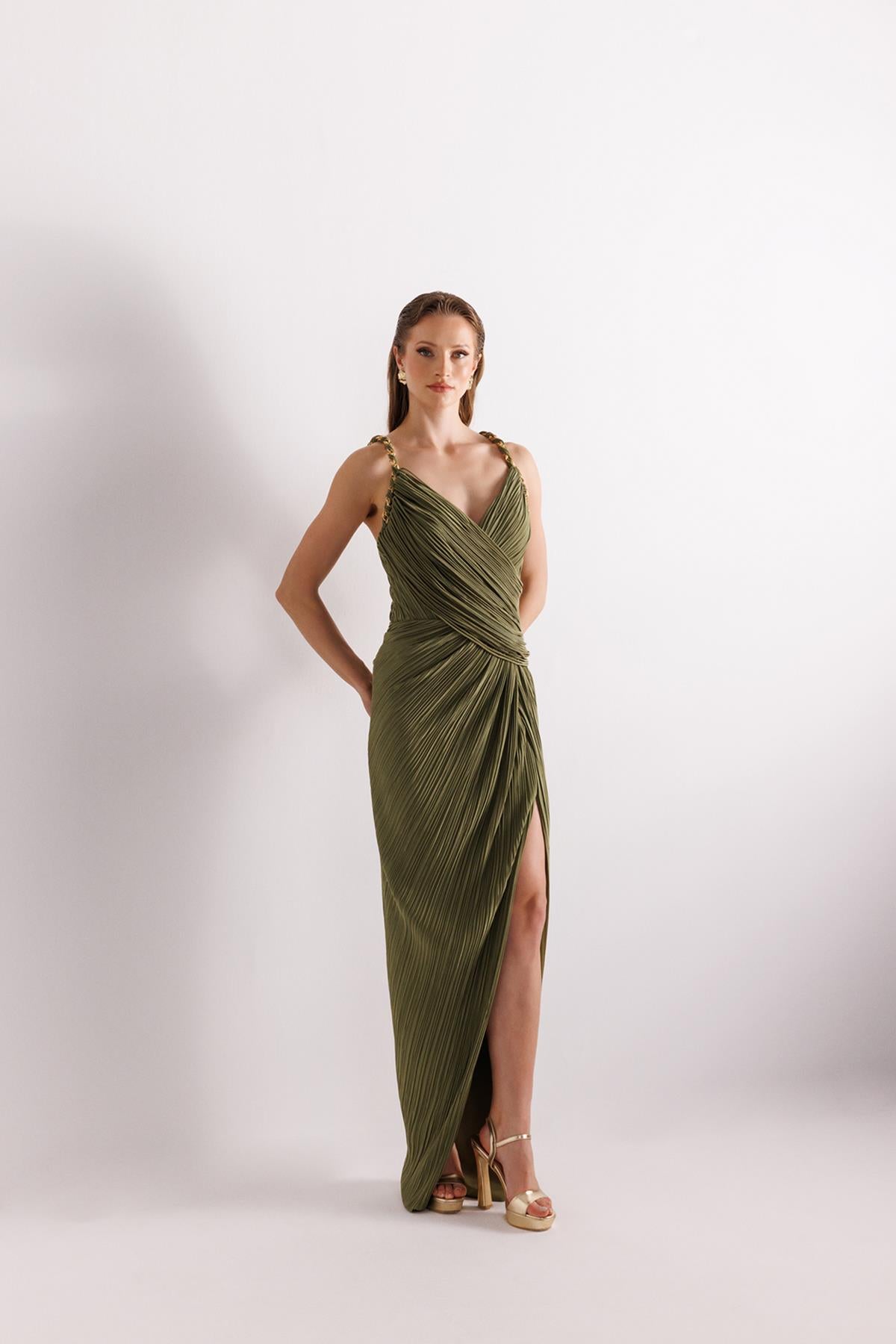 Chain Strap Detailed Crepe Evening Dress