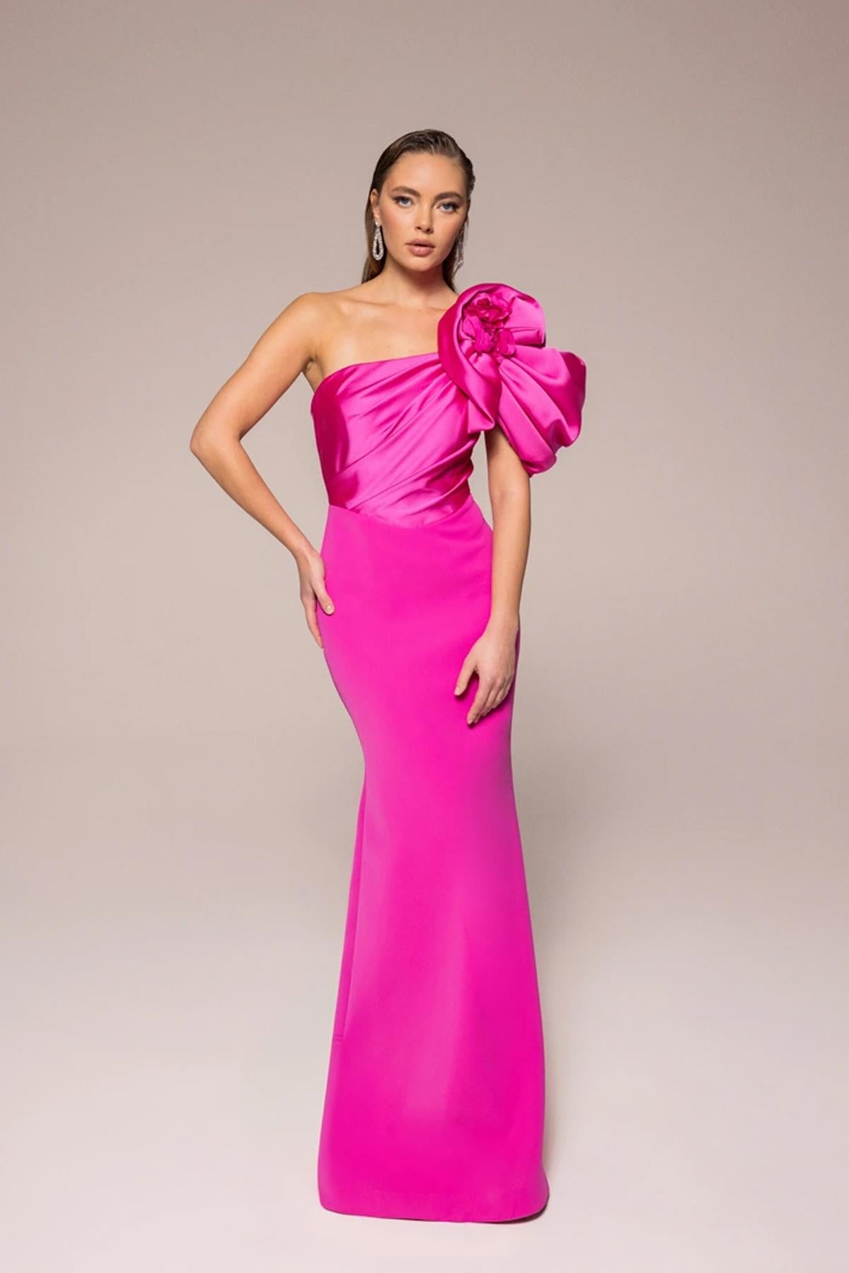 One Shoulder Flower Detailed Fish Evening Dress