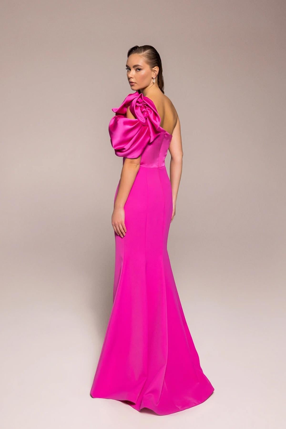 One Shoulder Flower Detailed Fish Evening Dress