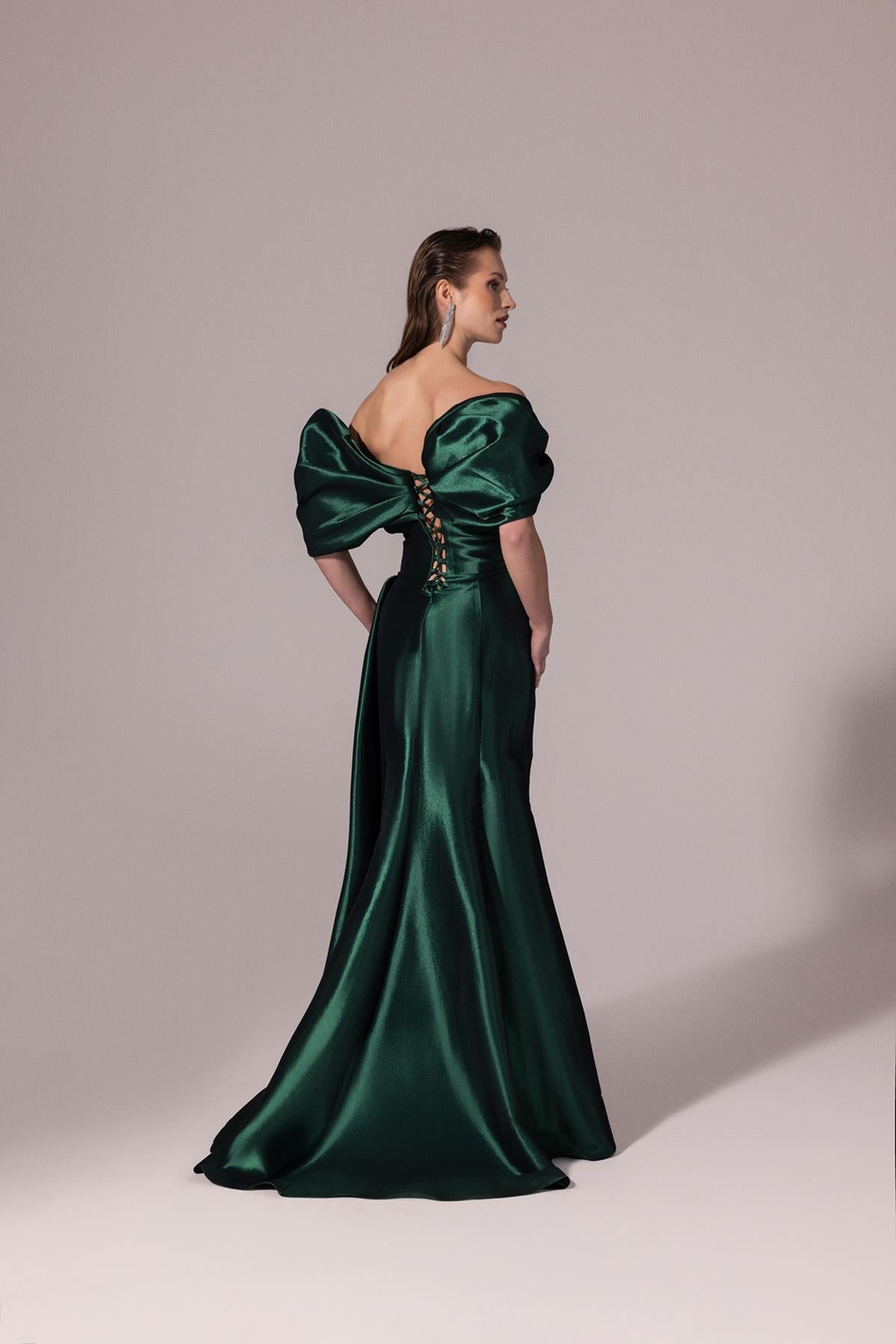 Düşük Kol Çiçek Detaylı Tafta Abiye Elbise