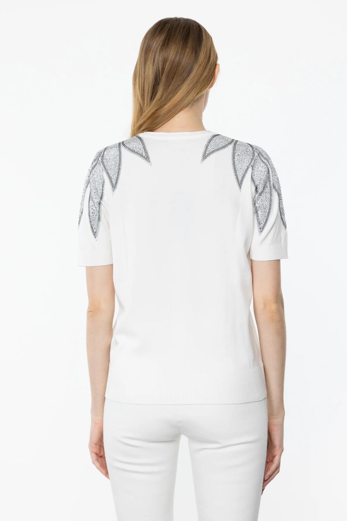 Kısa Kol Omzu Taşlı Bluz - Eser Giyim