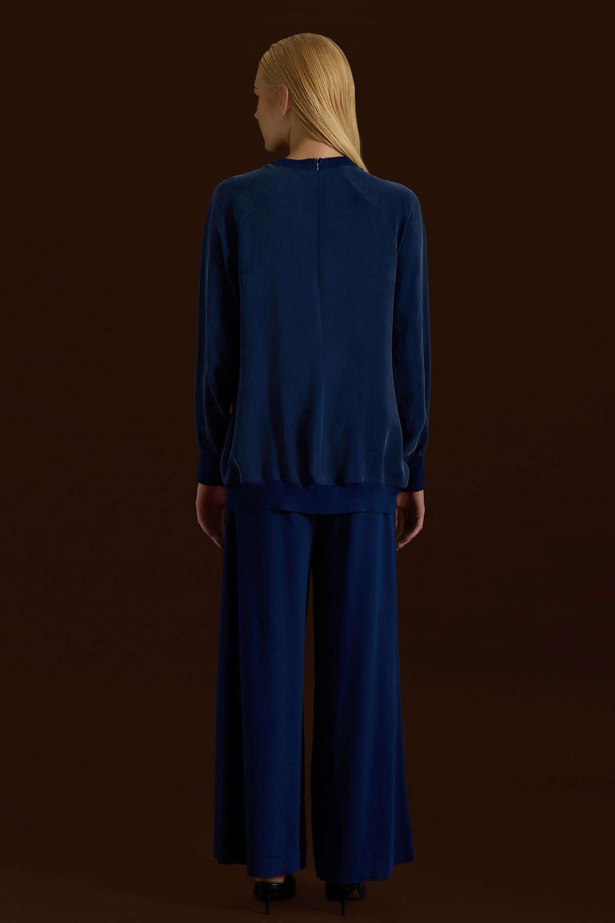 تونيك من الكوبرو المحبوك بأكمام