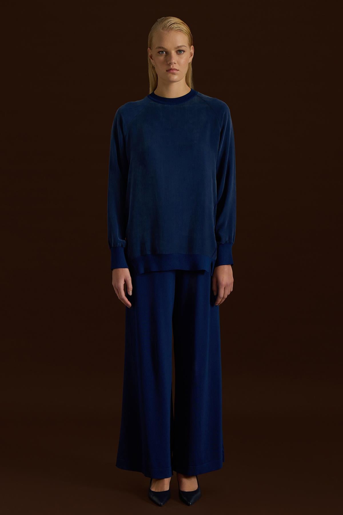 تونيك من الكوبرو المحبوك بأكمام