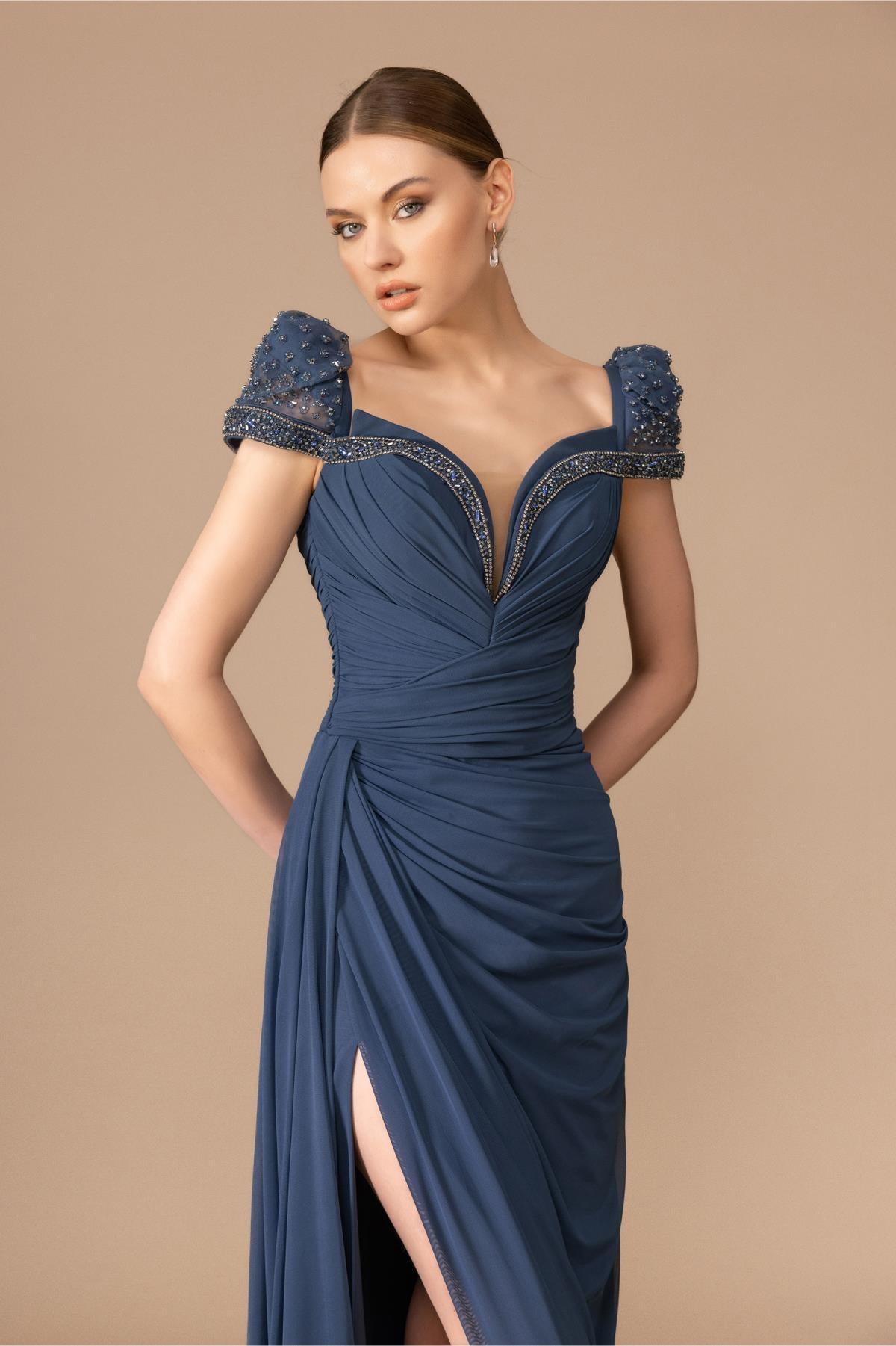 Kolları ve Önü Taş İşlemeli Büzgülü Tül Elbise - Eser Giyim