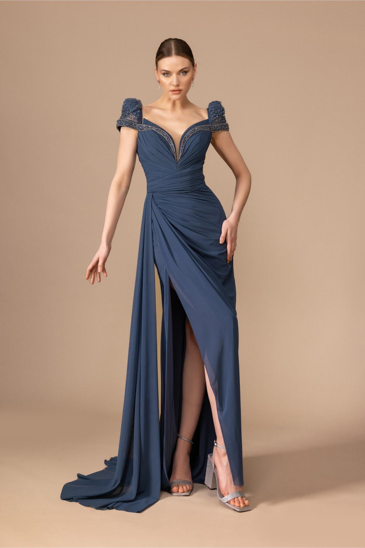 Kolları ve Önü Taş İşlemeli Büzgülü Tül Elbise - Eser Giyim