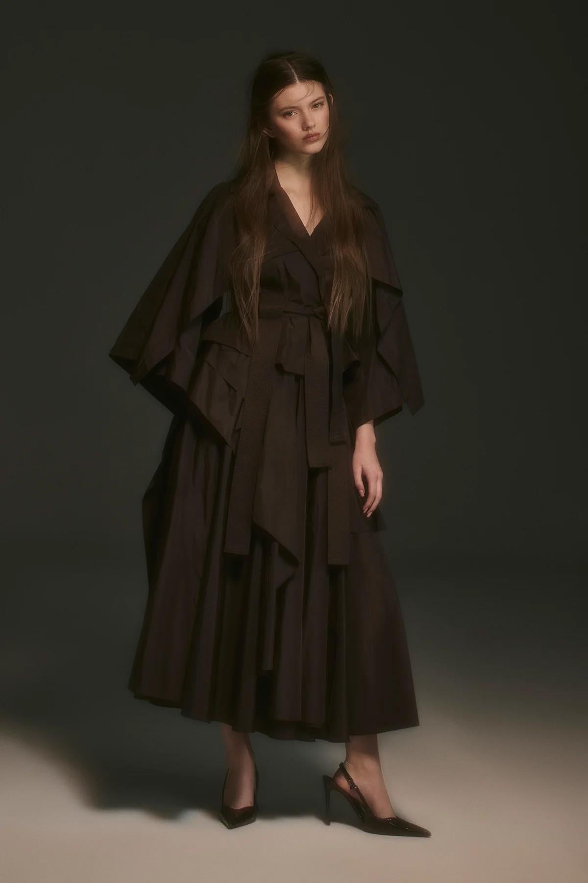 Asimetrik Volan Detaylı Etek