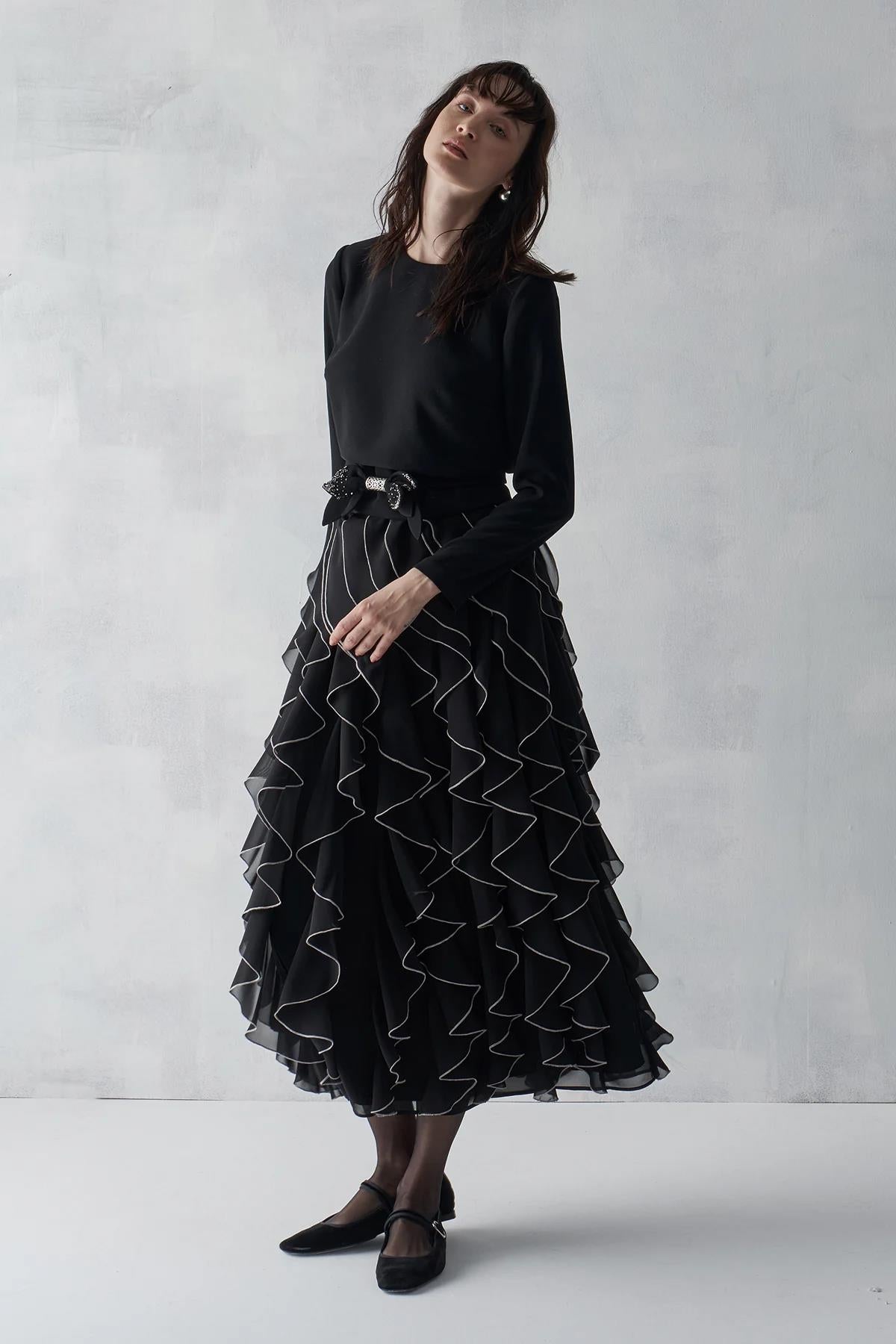 Eteği Fırfır Detaylı Beli Fiyonklu Bluz Takım