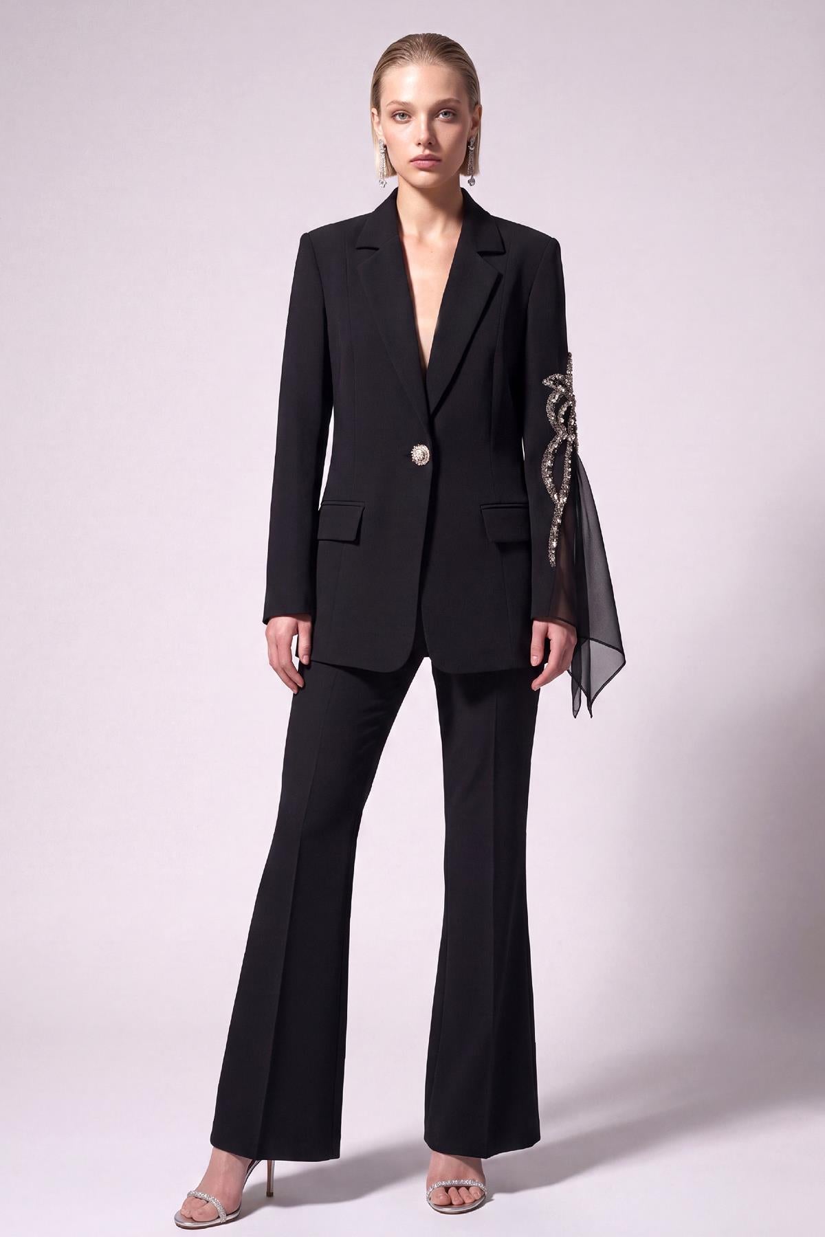 Taş Detaylı Asimetrik Şifon Blazer Ceket