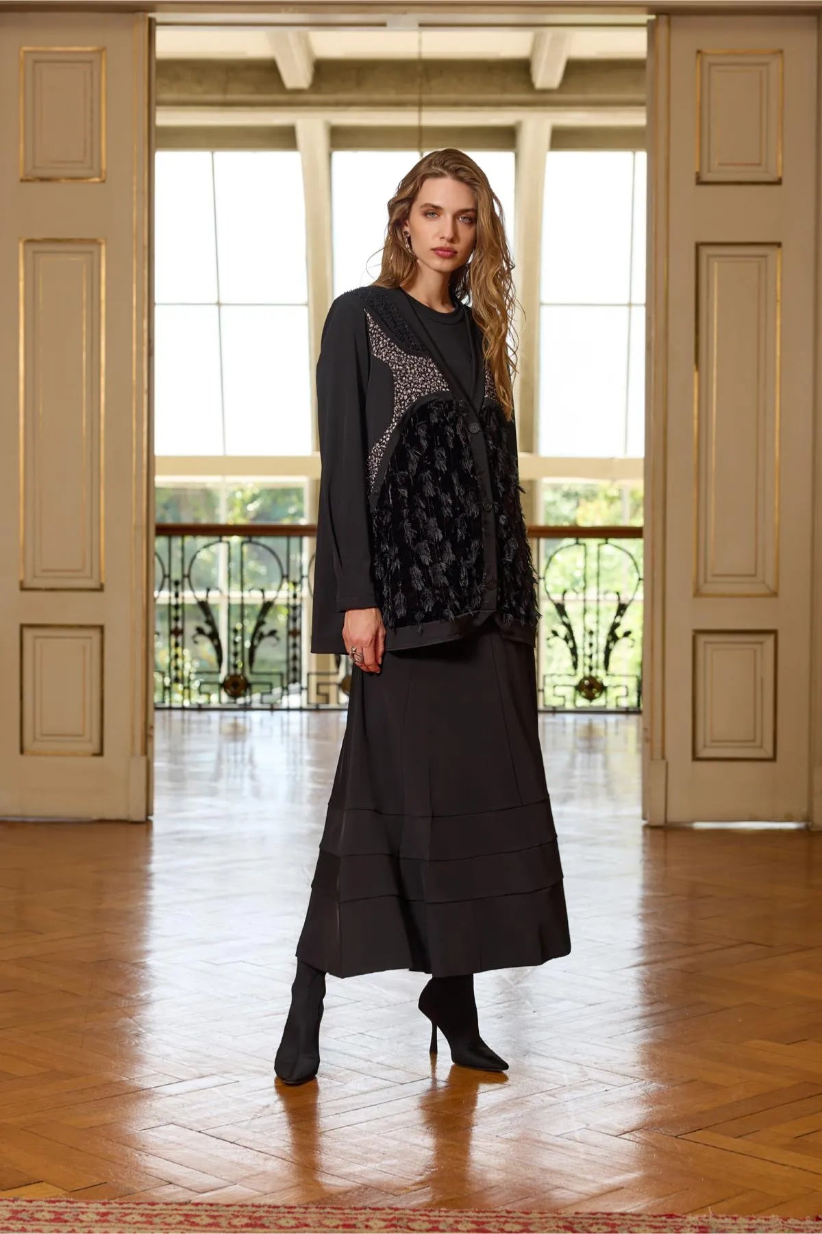 Velvet Detailed Tassel Cardigan