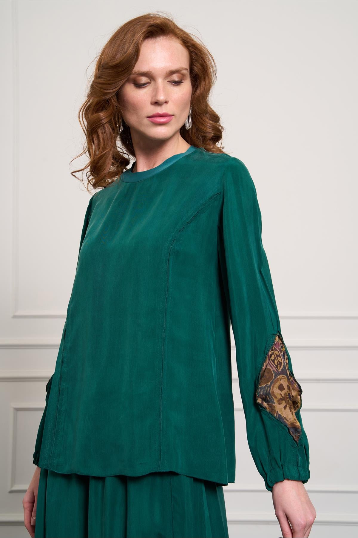 طقم تنورة تونيك بتفاصيل مرقعة