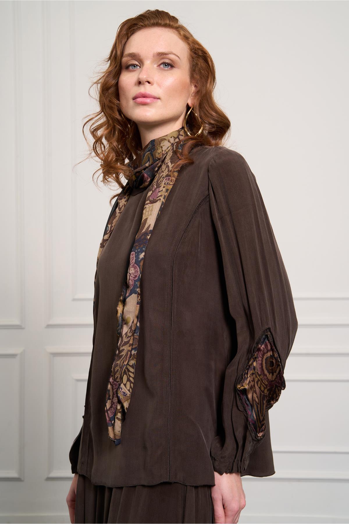 طقم تنورة تونيك بتفاصيل مرقعة