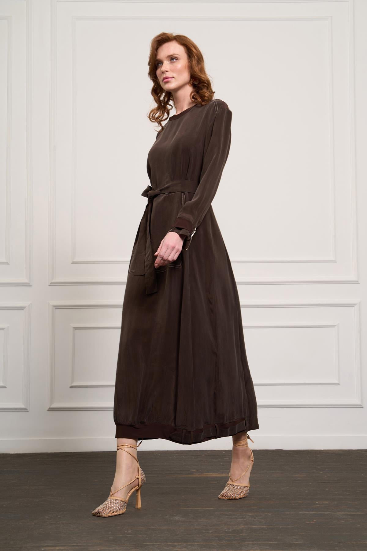 Önü Cepli Fermuar Detaylı Cupro Elbise