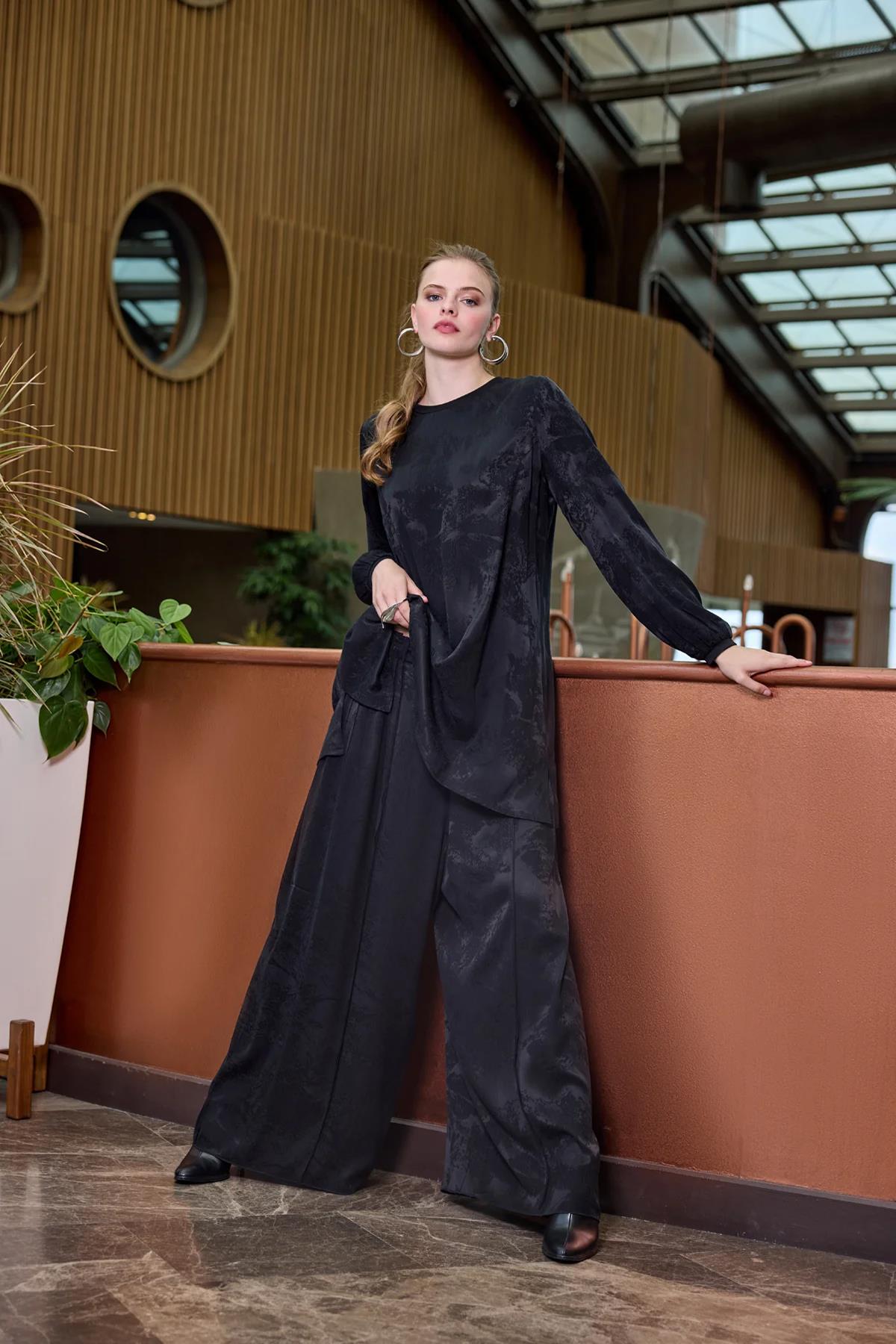 Kendinden Desenli Cupro Tunik Pantolon Takım