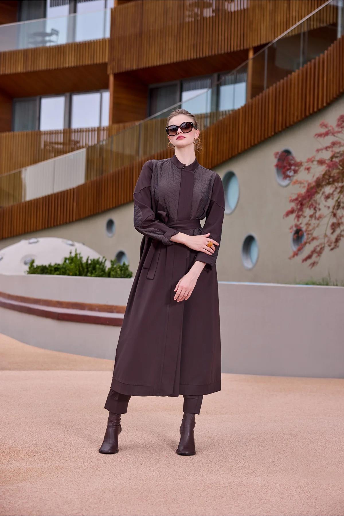 Beli Kuşaklı Kapitone Detaylı Pardesü