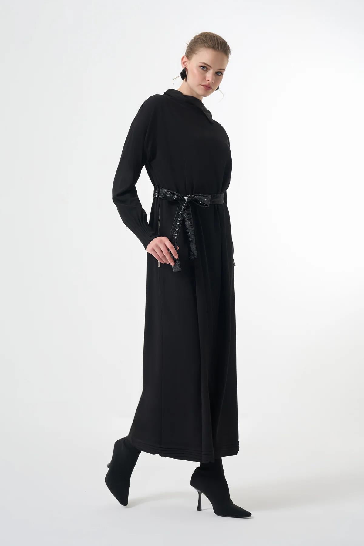 Beli Kemerli Fermuar Detaylı Elbise