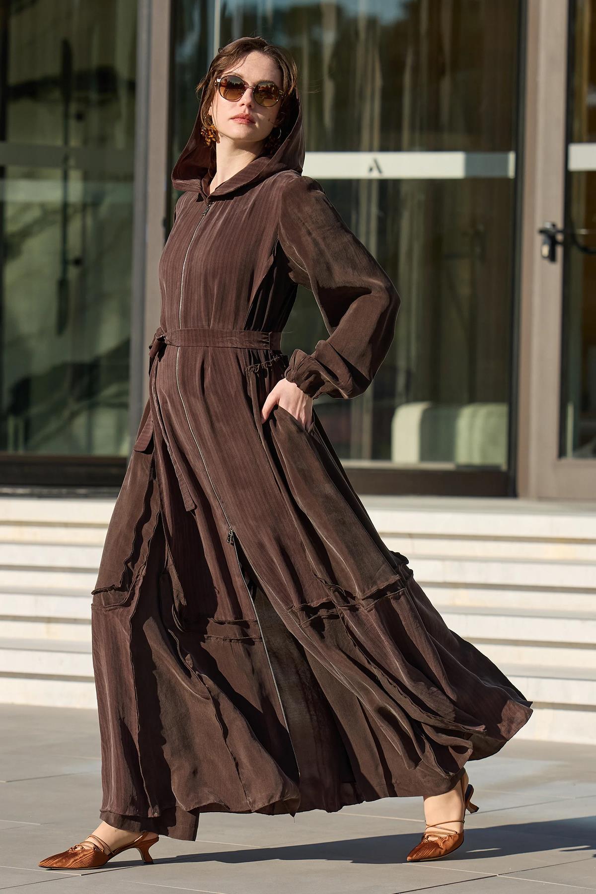 Striped Abaya with Front Zipper and Hood