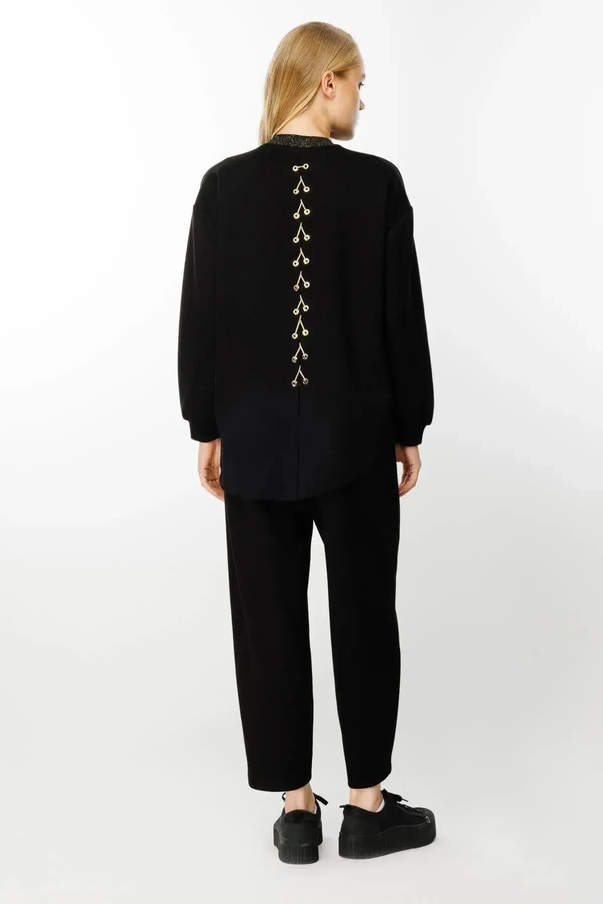 Embroidered Detailed Suit