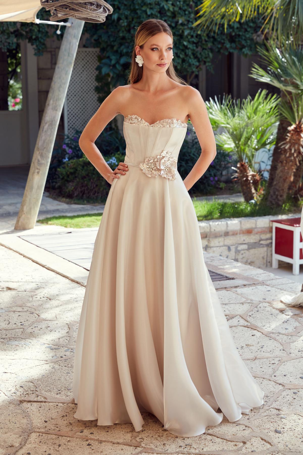 Low Cut Embroidered Brooch Detailed Dress