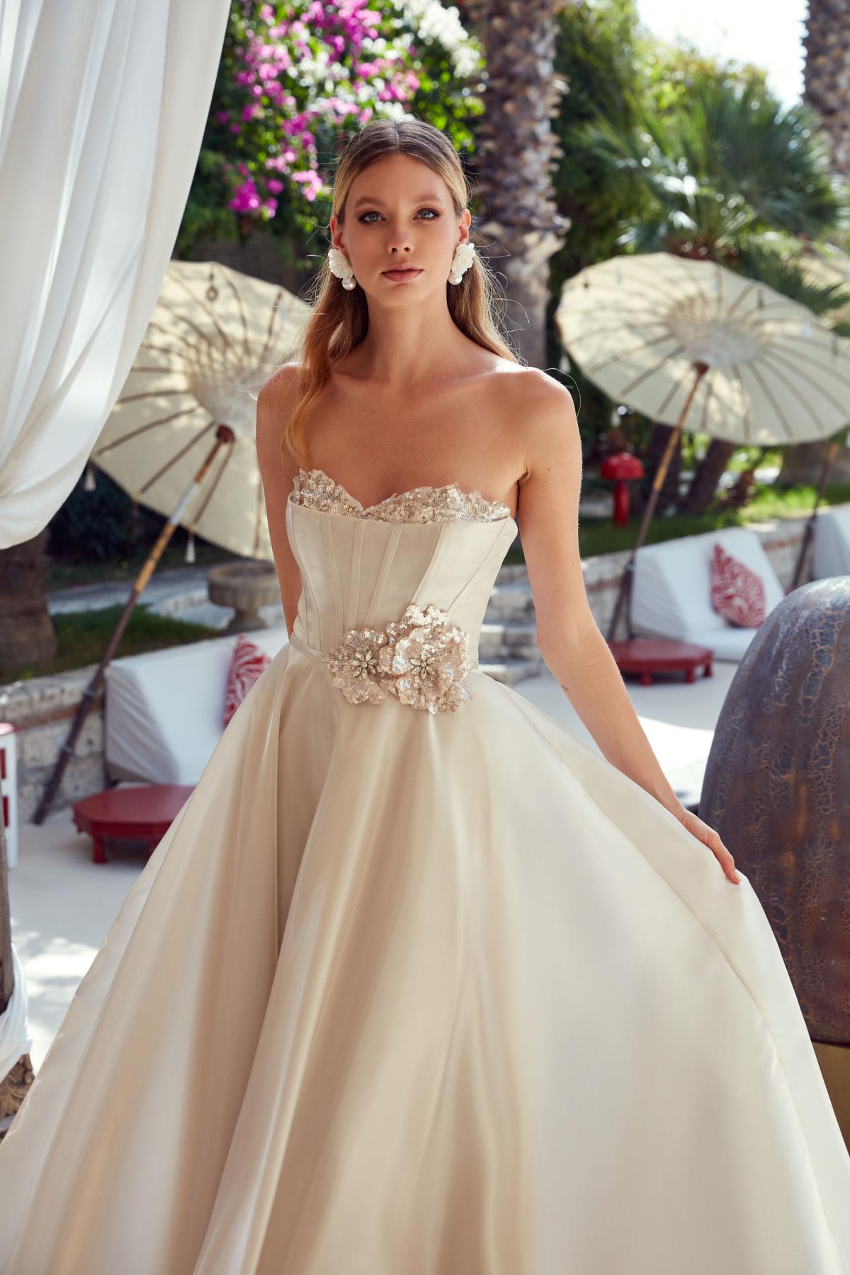 Low Cut Embroidered Brooch Detailed Dress