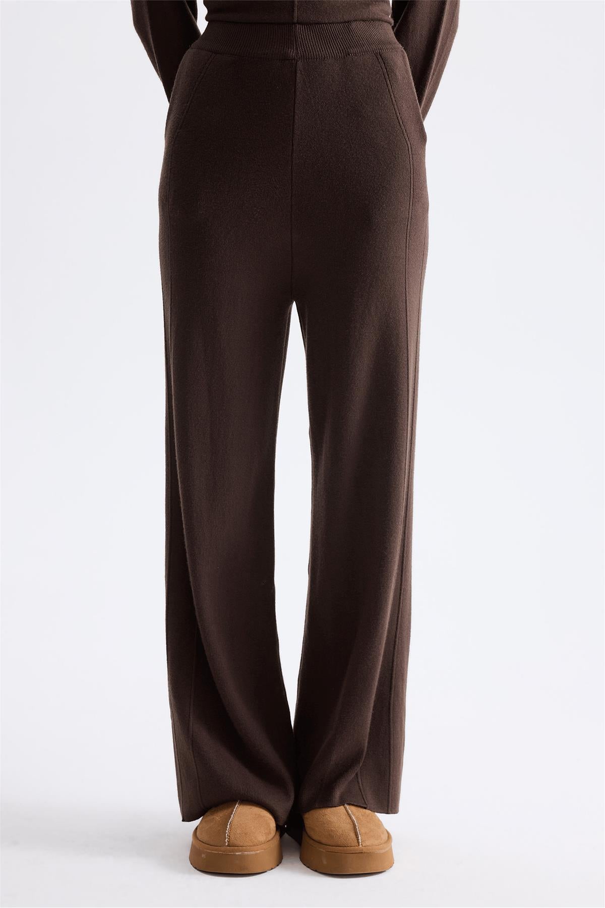 Beli Lastikli Bol Paça Triko Pantolon