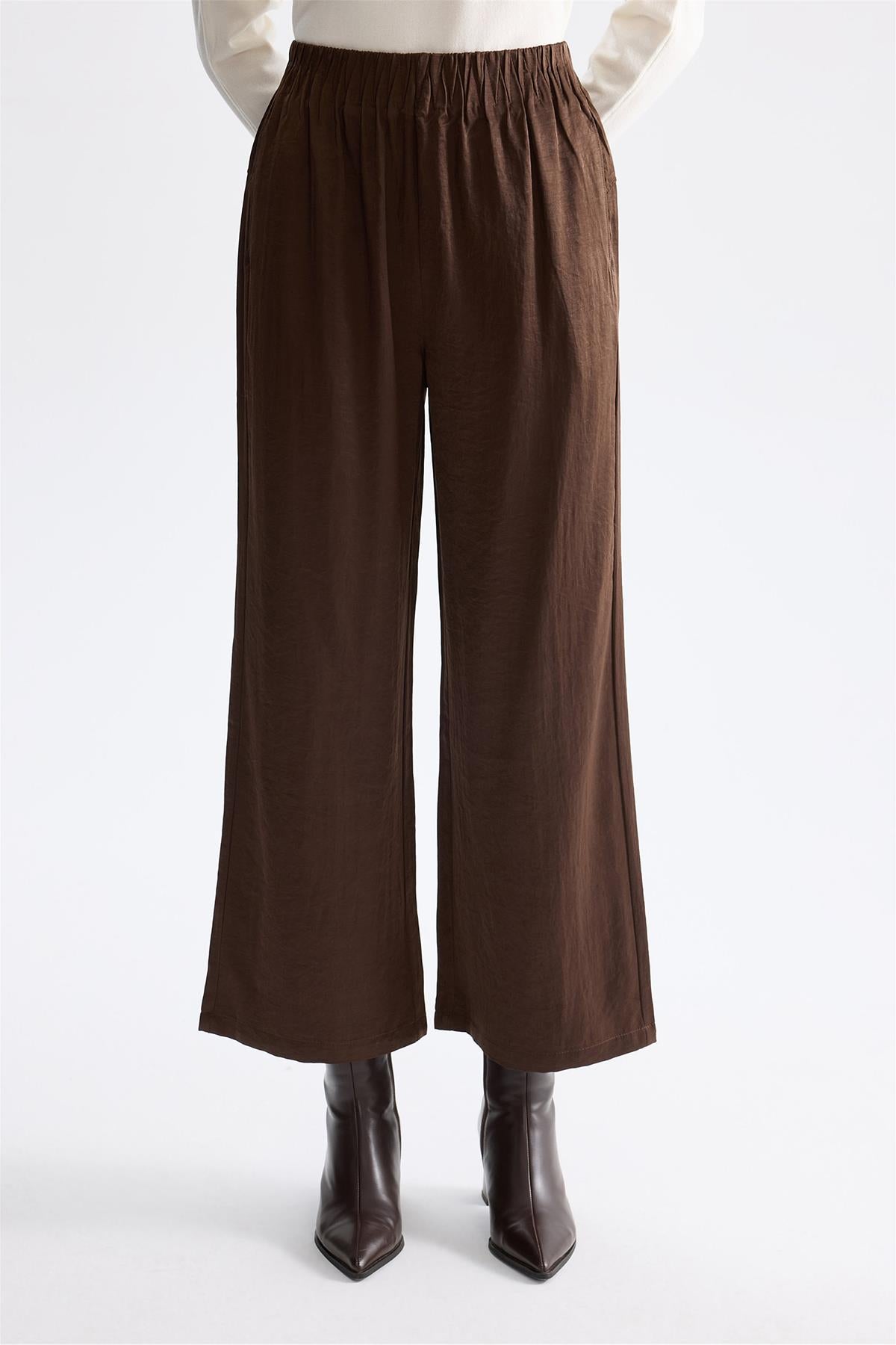 Elastic Waist Wide-Leg Trousers