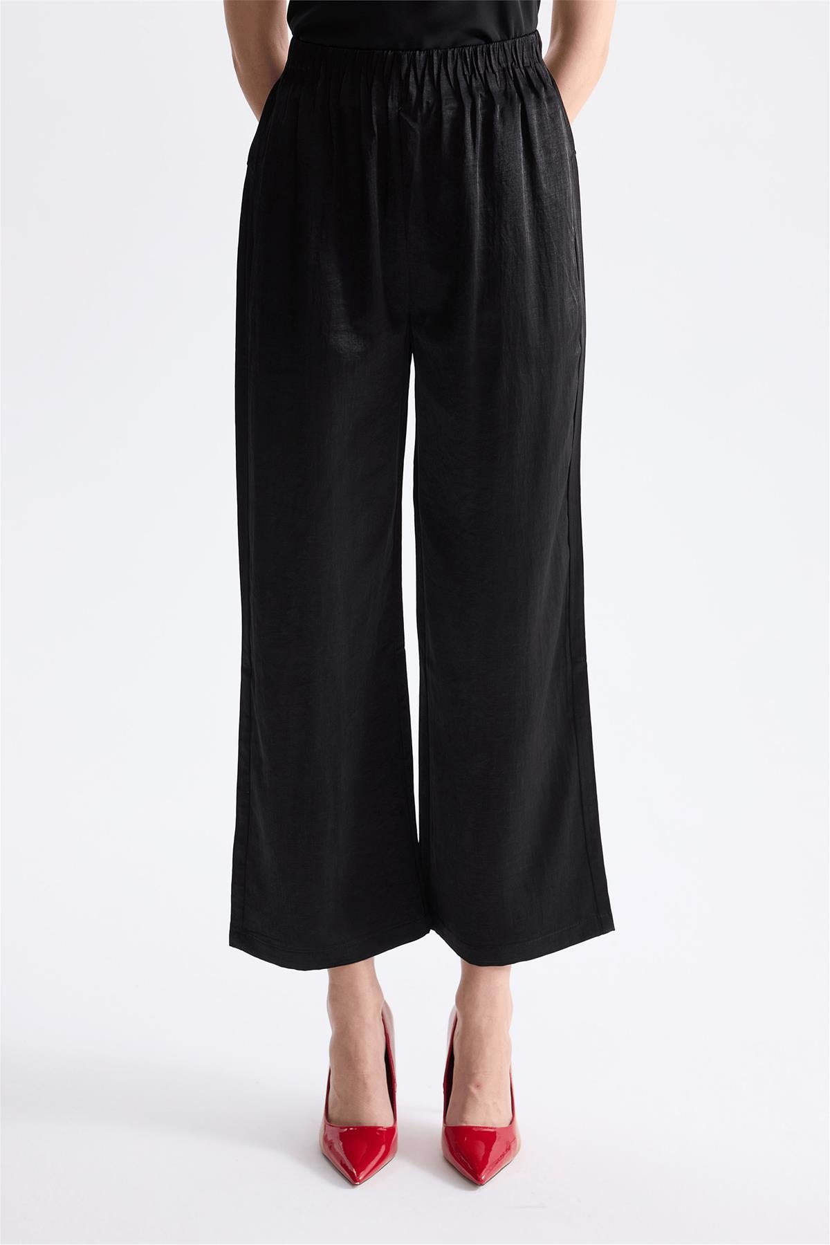 Elastic Waist Wide-Leg Trousers