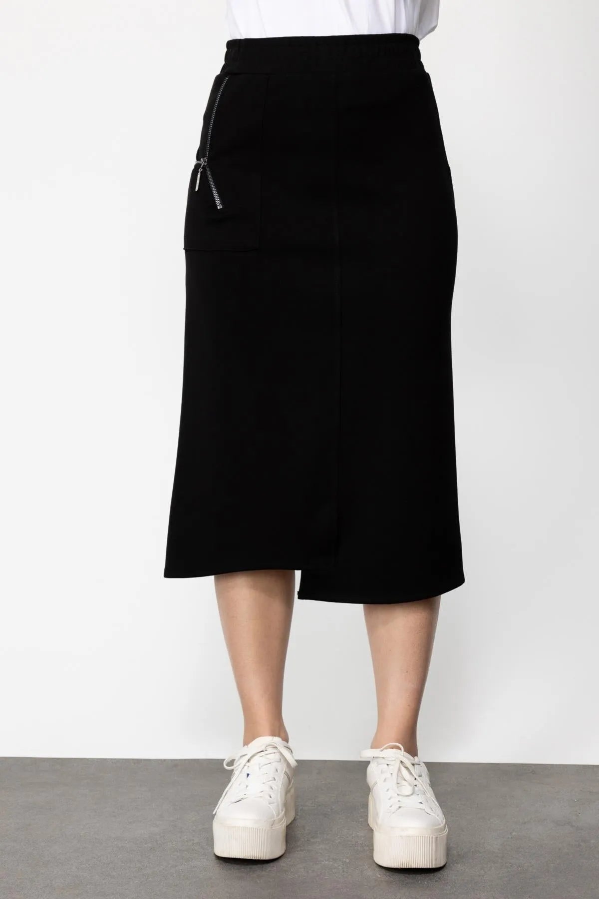Elastic Waist Ornamental Pocket Zipper Detailed Midi Skirt