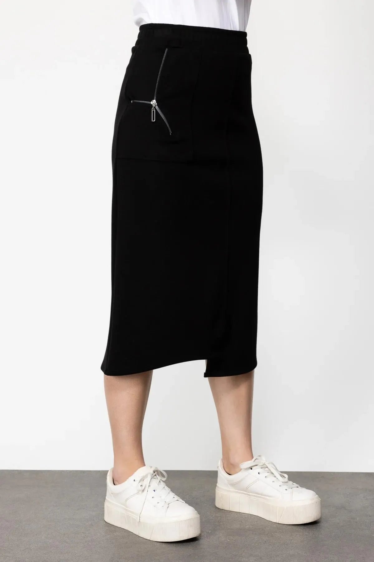Elastic Waist Ornamental Pocket Zipper Detailed Midi Skirt