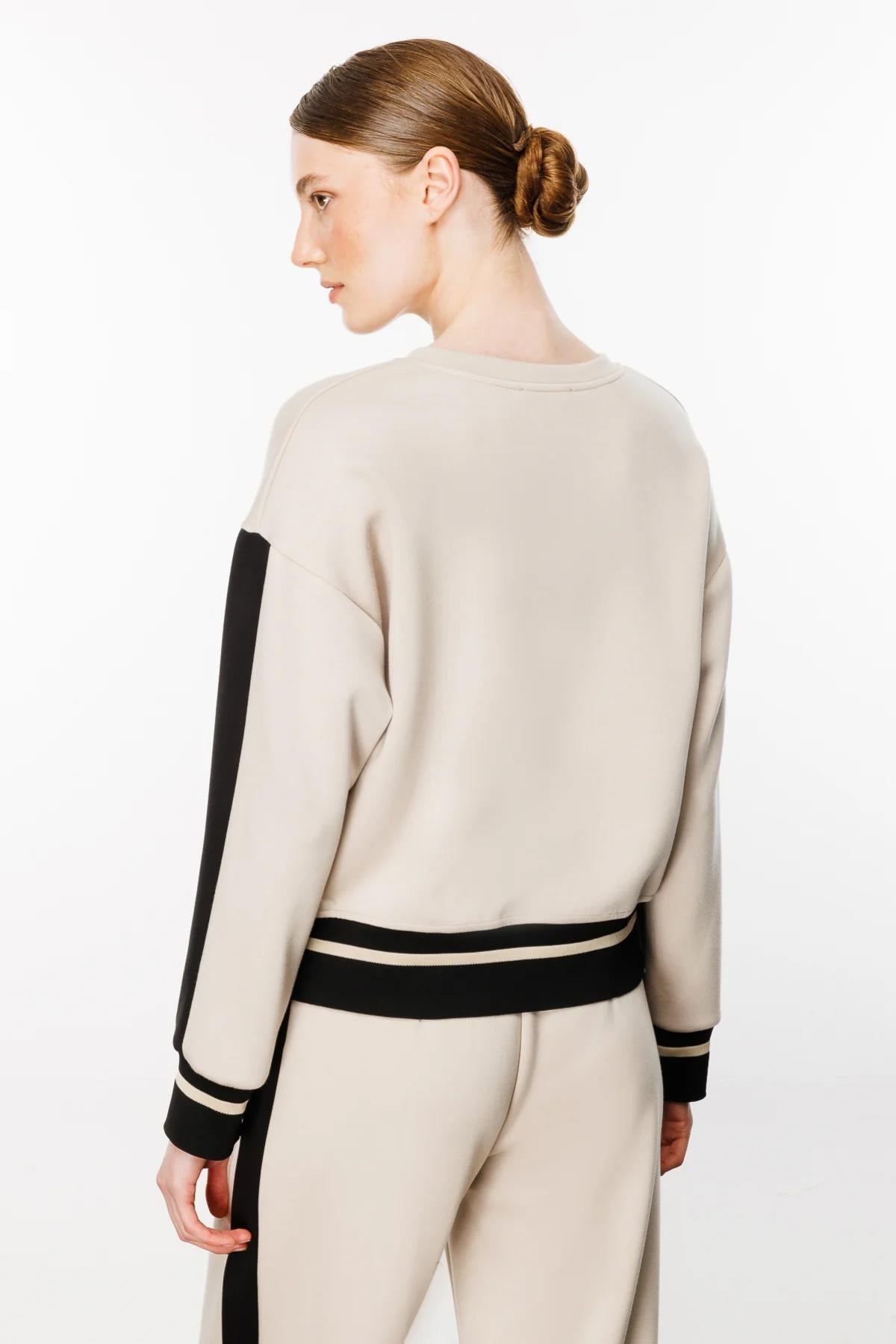 Uzun Kol Sıfır Yaka Üst Eşofman