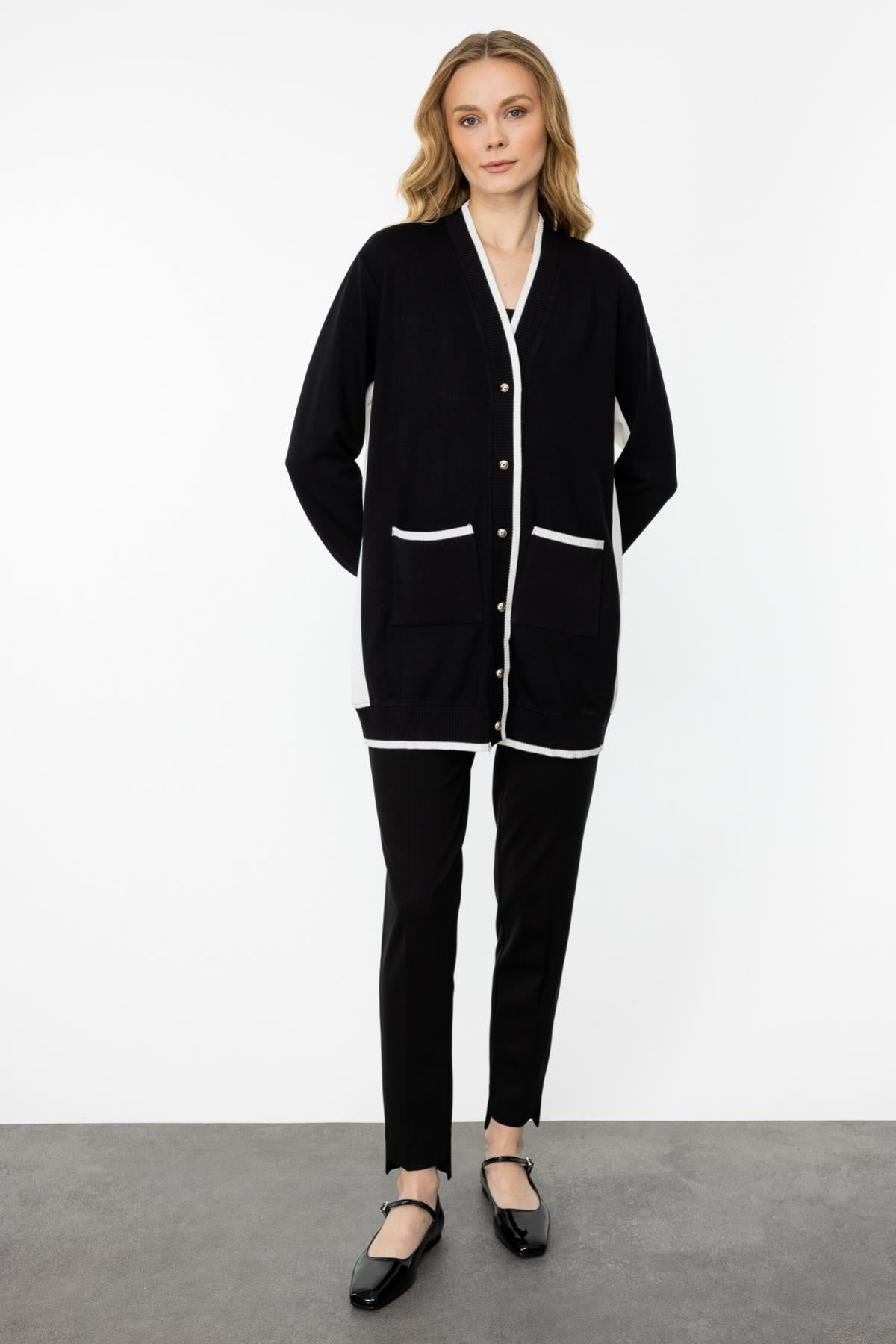 Cep Ve Gold Düğme Detaylı Ribanalı Uzun Hırka