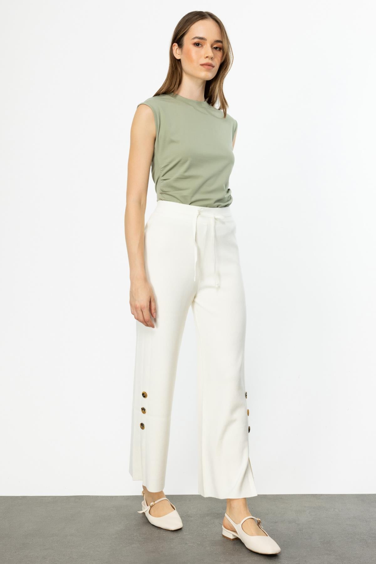 Button Detailed Slit Leg Trousers