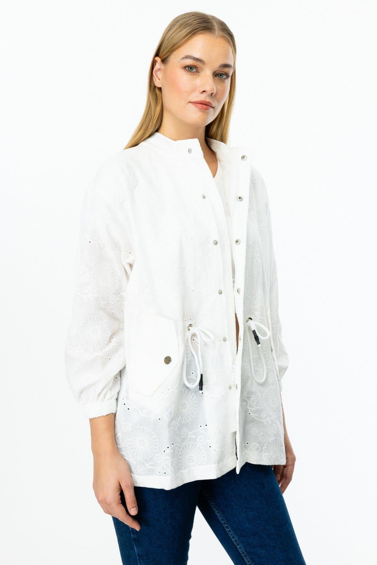 Beli Büzgülü İşlemeli Pamuk Kısa Kap