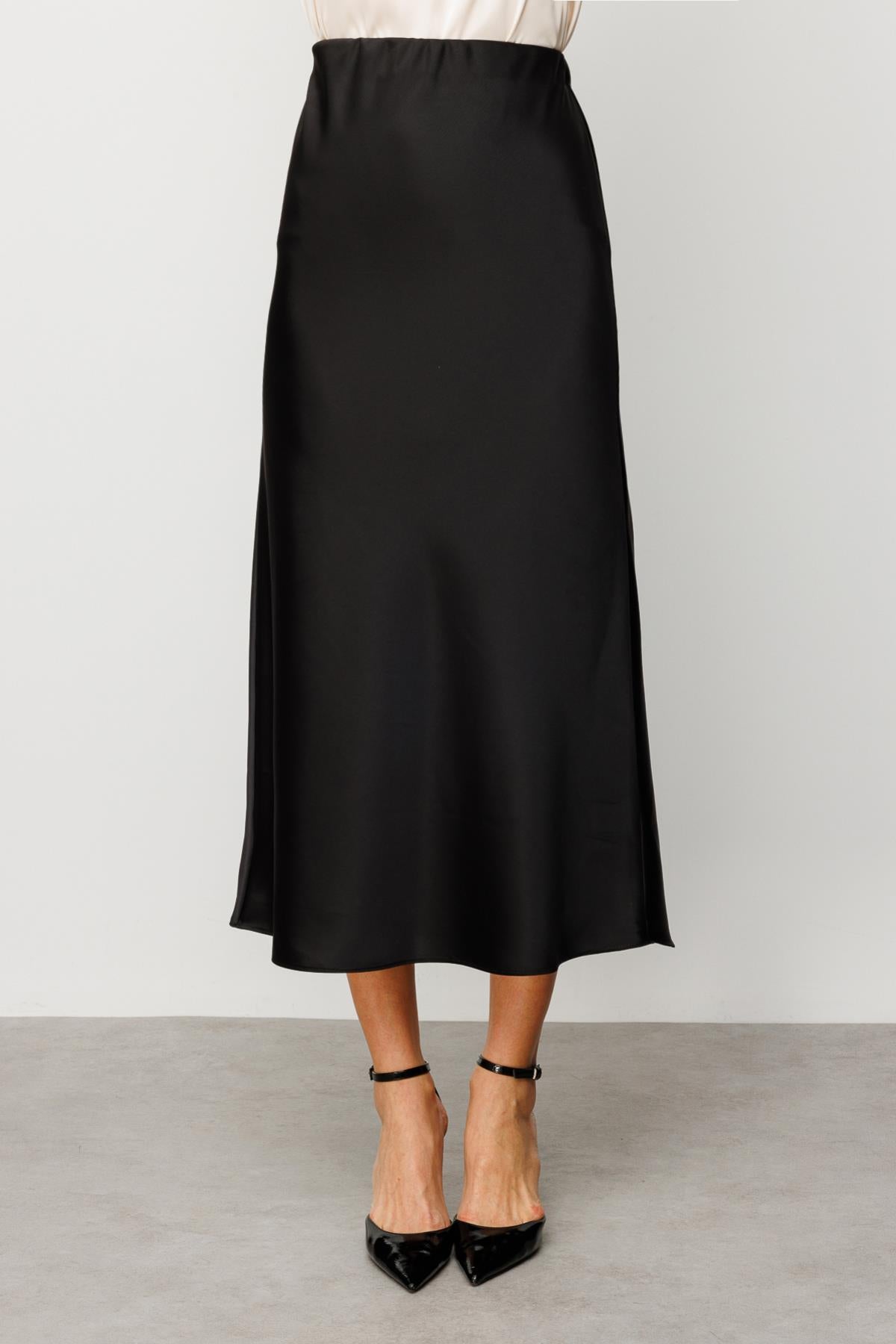 تنورة ساتان بخصر مطاطي