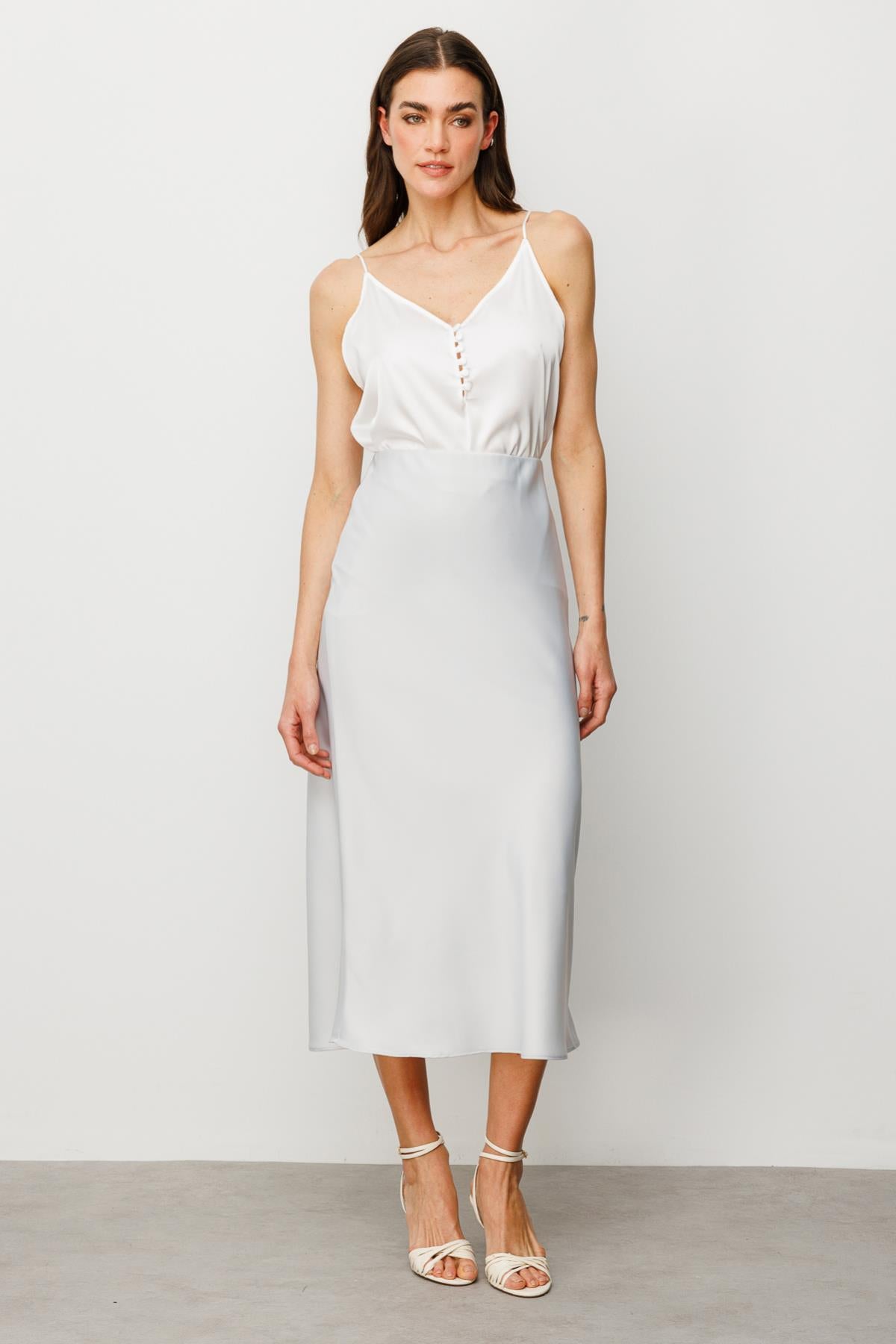 تنورة ساتان بخصر مطاطي