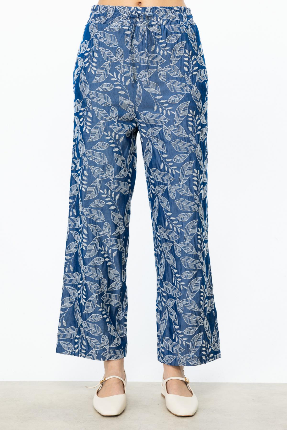 Elastic Waist Leaf Embroidered Trousers