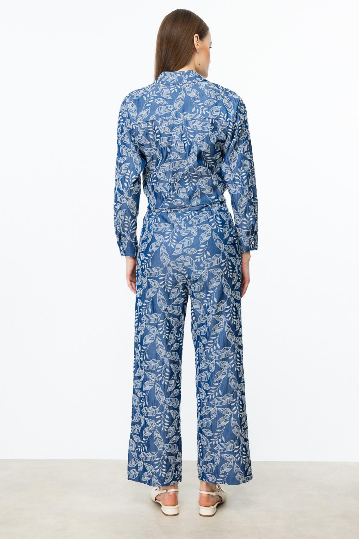 Elastic Waist Leaf Embroidered Trousers