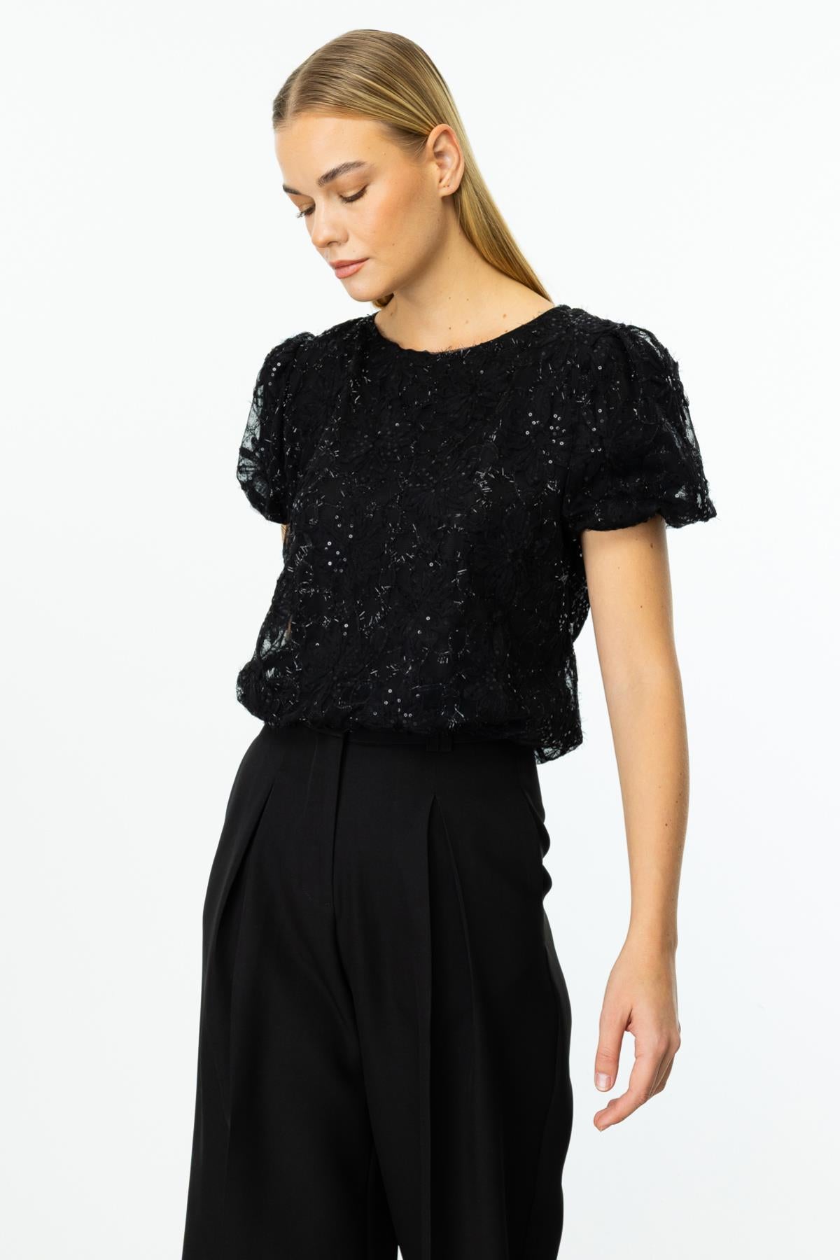 Sequined Flower Embroidered Balloon Sleeve Blouse