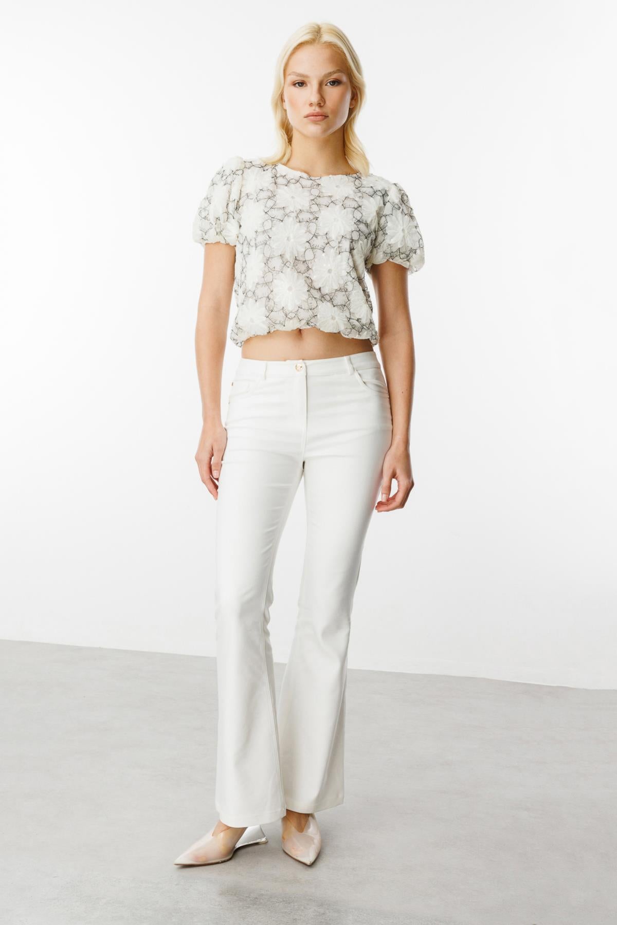 Sequined Flower Embroidered Balloon Sleeve Blouse