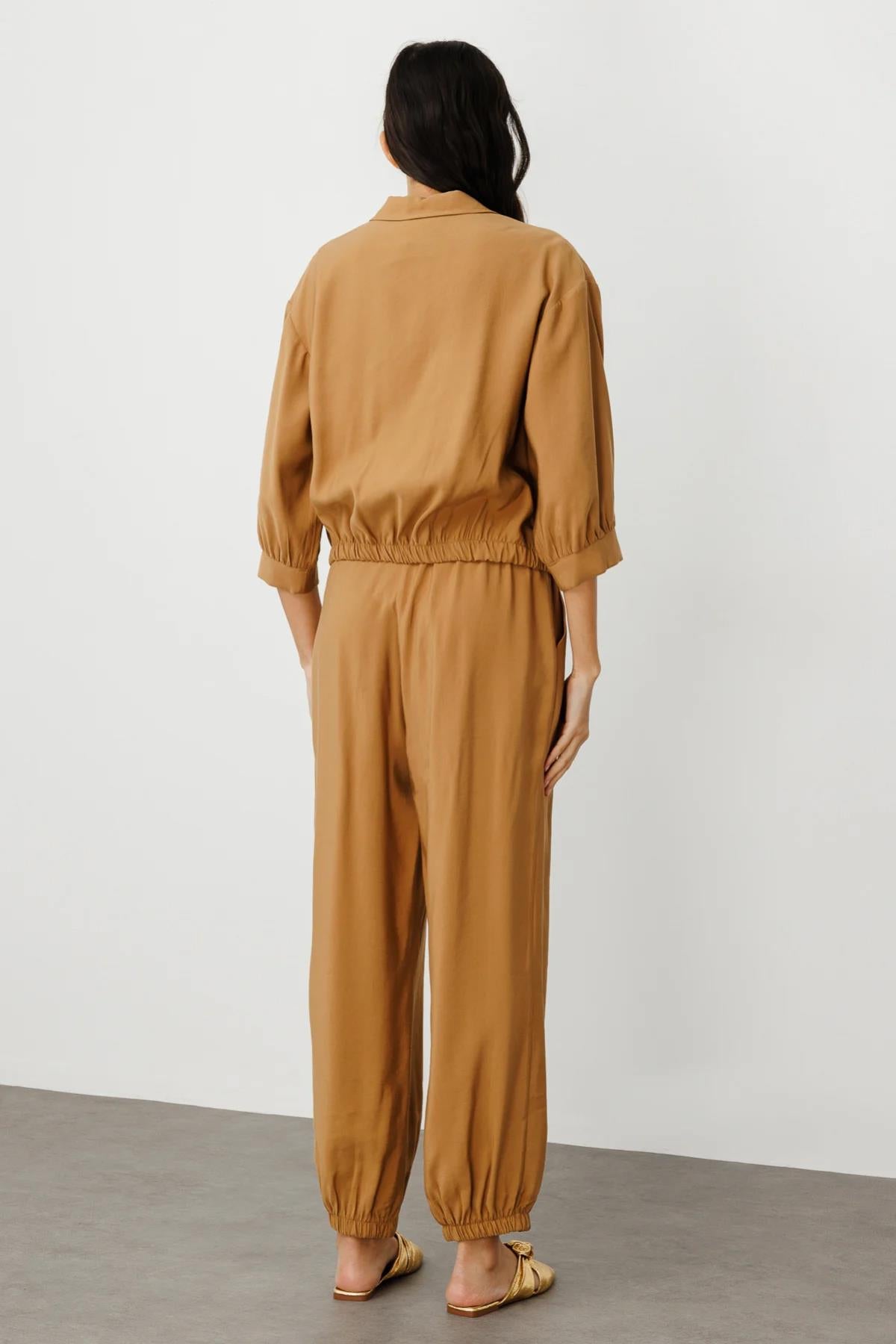 Cep Detaylı Fermuarlı Spor Ceket